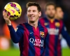 Lionel Messi corre a abrazar a Neymar.
Foto: Getty Images
